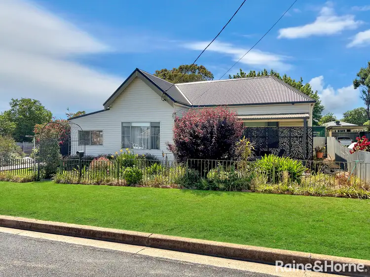 46 East Street, Grenfell NSW 2810