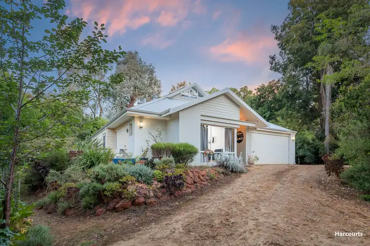 9 Holden Road, Roleystone WA 6111