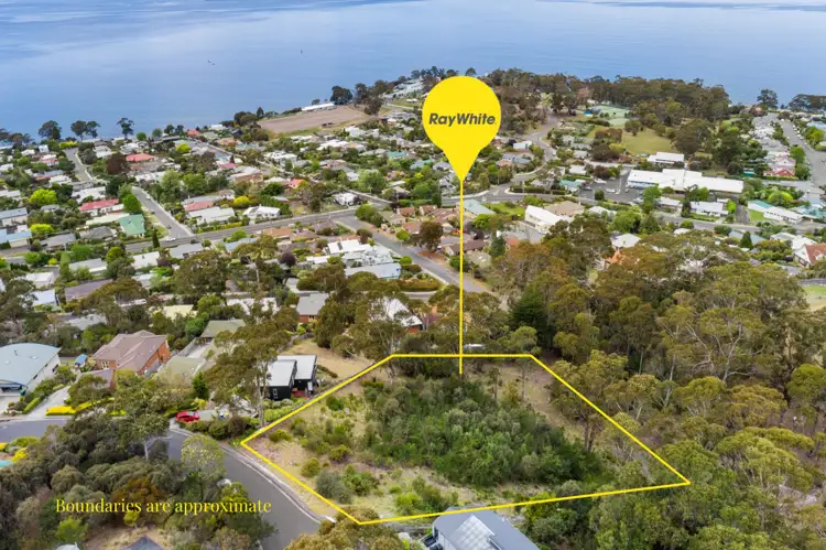 68 Coolamon Road, Taroona TAS 7053
