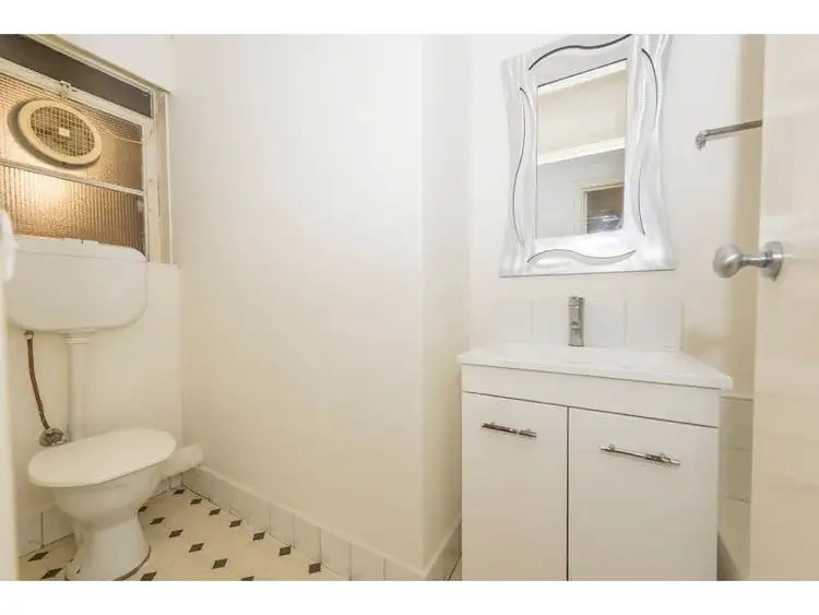 Fifth view of Homely apartment listing, 1/212 Walsh Street, South Yarra VIC 3141