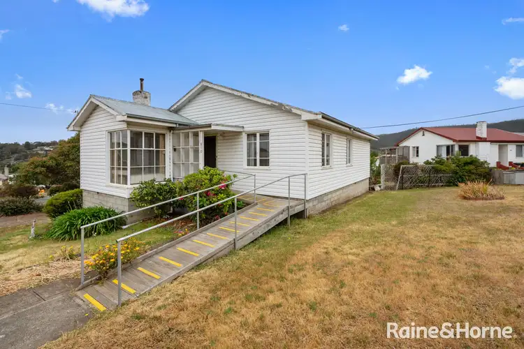 210 Cambridge Road, Warrane TAS 7018