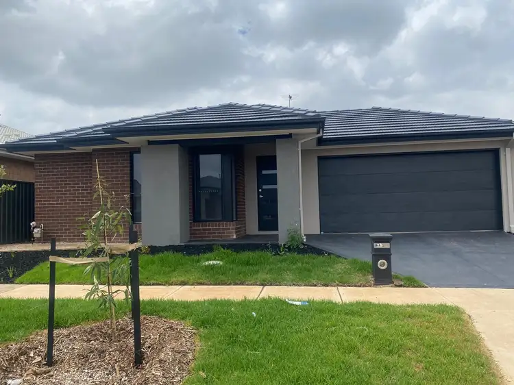 14 Arenal Drive