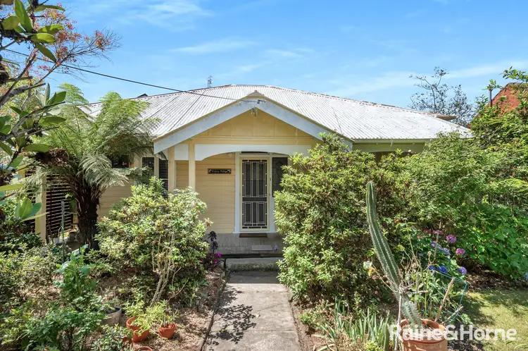 15 Junction Street, Nowra NSW 2541