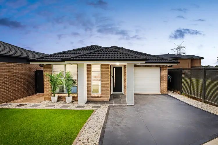 13 Garrison Road, Jordan Springs NSW 2747