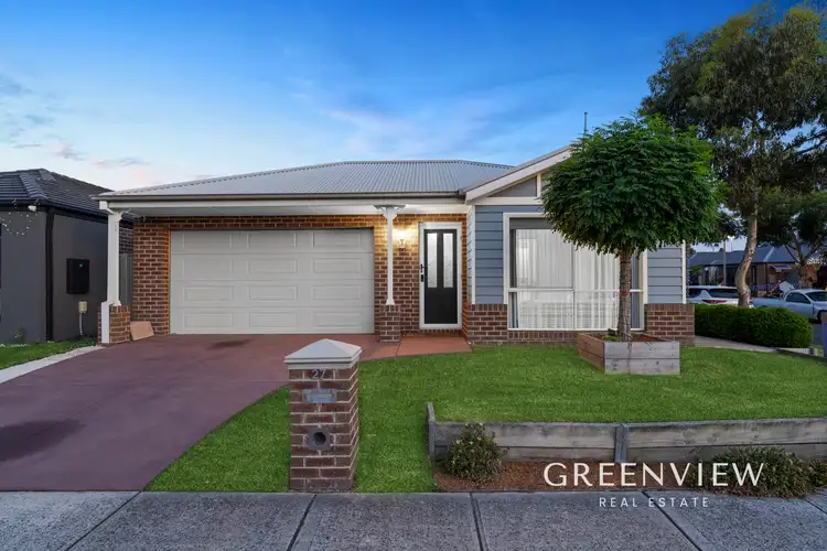 27 McEwan Drive, Cranbourne East VIC 3977