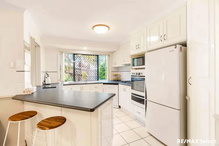 Fifth view of Homely house listing, 4 Hanlon Way, Rural View QLD 4740