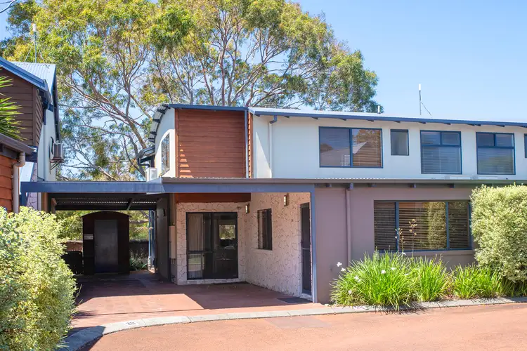 31/12 Dunn Bay Road