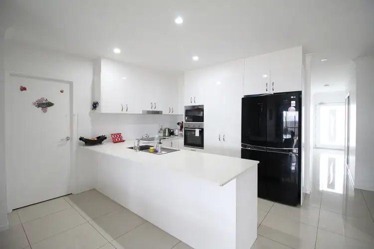 Second view of Homely house listing, 6 Adelaide Circuit, Baringa QLD 4551