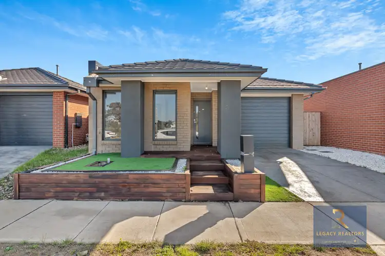 76 Carfin circuit, Thornhill Park VIC 3335