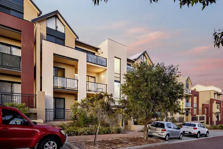 9 Shoveler Terrace
