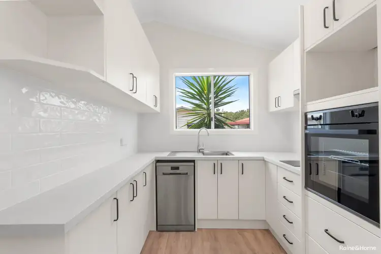 Fifth view of Homely house listing, 6/31 Kalaroo Road, Redhead NSW 2290