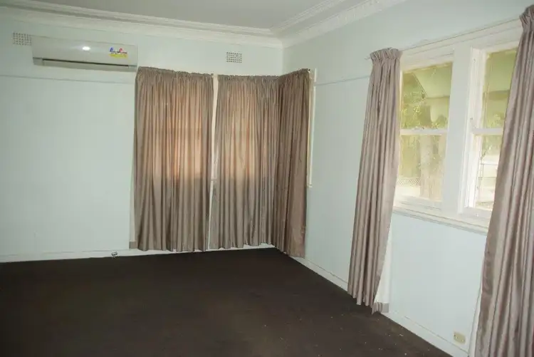 Sixth view of Homely house listing, 5 William Street, Wellington NSW 2820