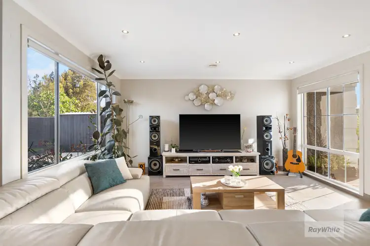 Sixth view of Homely house listing, 7 Rebecca Court, Hillside VIC 3037