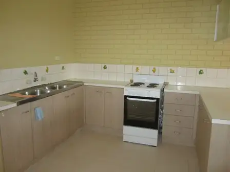 Second view of Homely house listing, 5/218 Biggs Street, St Albans VIC 3021