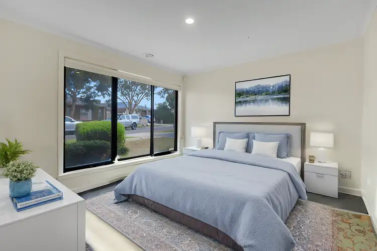 Sixth view of Homely house listing, 10 Cable Circuit, Craigieburn VIC 3064