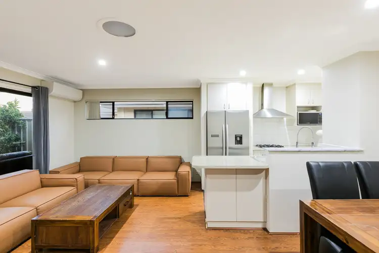 Fourth view of Homely house listing, 6/87 Shreeve Road, Canning Vale WA 6155