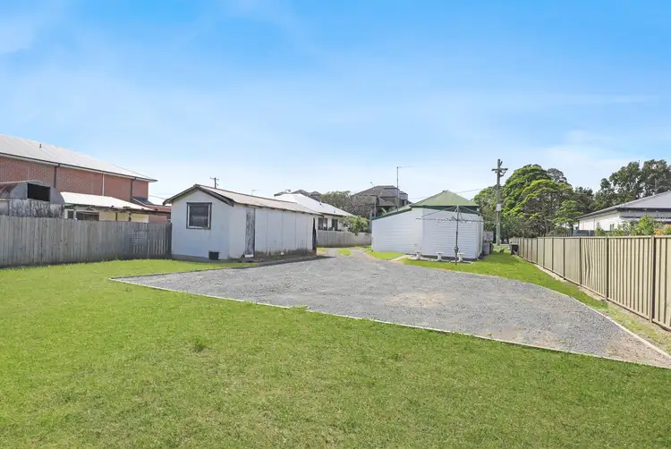 Third view of Homely block of units listing, 12 Princes Highway, Figtree NSW 2525