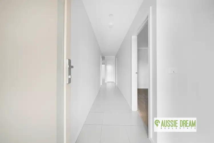 Second view of Homely house listing, 21 Azadi Crescent, Strathtulloh VIC 3338