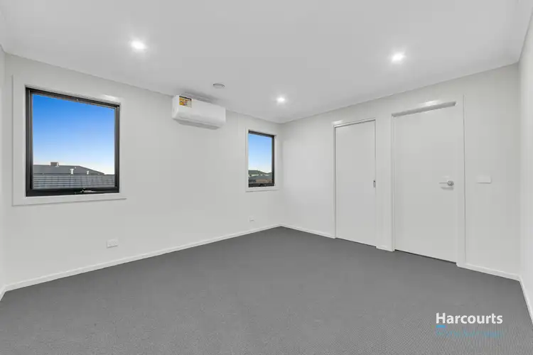 Fifth view of Homely house listing, 18 Reef Circuit, Clyde VIC 3978