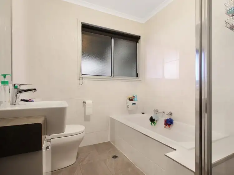 Fifth view of Homely house listing, 76 Jacaranda Street, West Albury NSW 2640