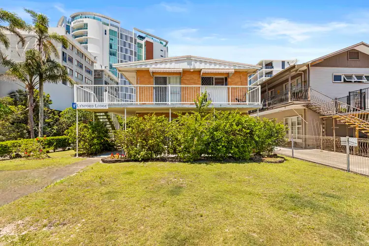 5/2 Haig Street, Kirra QLD 4225