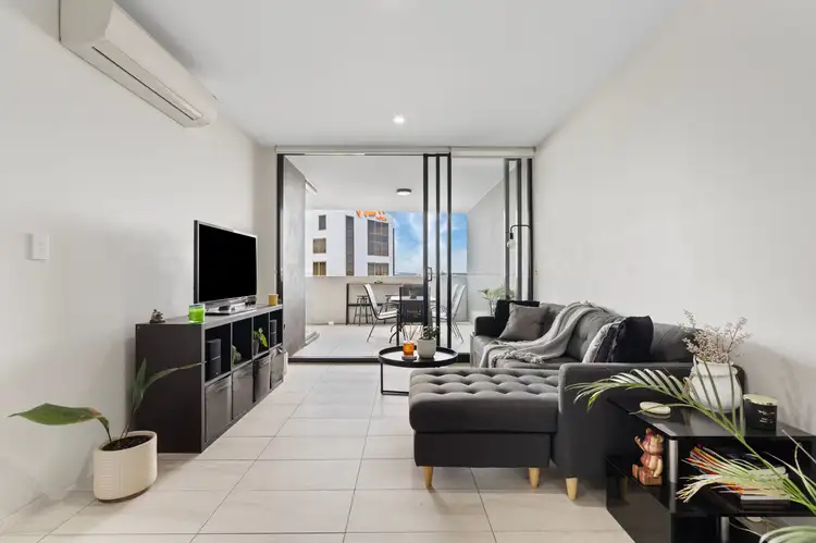 Second view of Homely unit listing, 604/8 Hunt Street, Hamilton QLD 4007