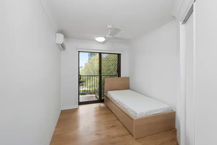 Fifth view of Homely unit listing, 6/4 Sheehan Street, Milton QLD 4064