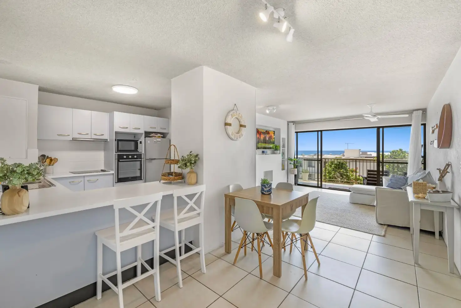 Main view of Homely unit listing, 5/14 Warne Terrace, Kings Beach QLD 4551