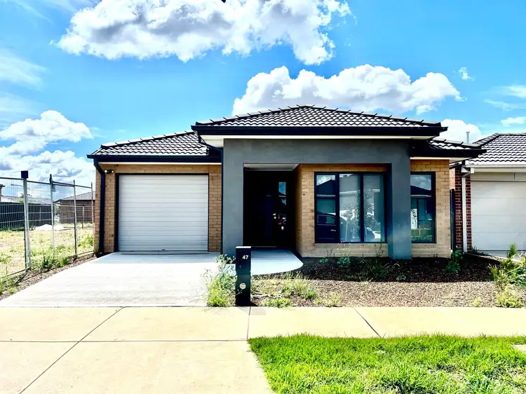 Main view of Homely house listing, 3b3b Pintail Drive, Melton South VIC 3338