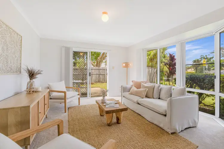 2/2 Alpina Place, Banora Point NSW 2486