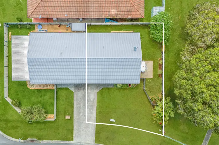 Third view of Homely house listing, 2/2 Alpina Place, Banora Point NSW 2486