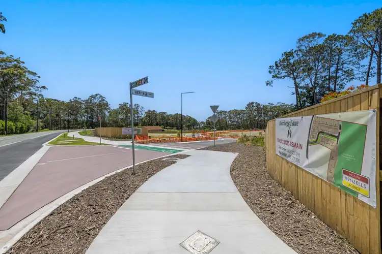 7 Heritage Lane, Little Mountain QLD 4551