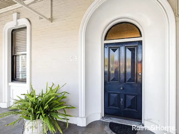 219 George Street, Bathurst NSW 2795