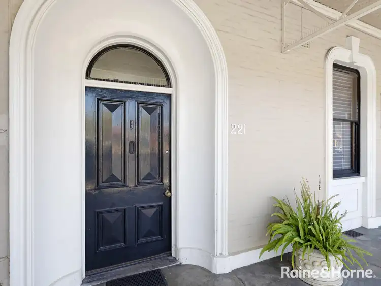 221 George Street, Bathurst NSW 2795
