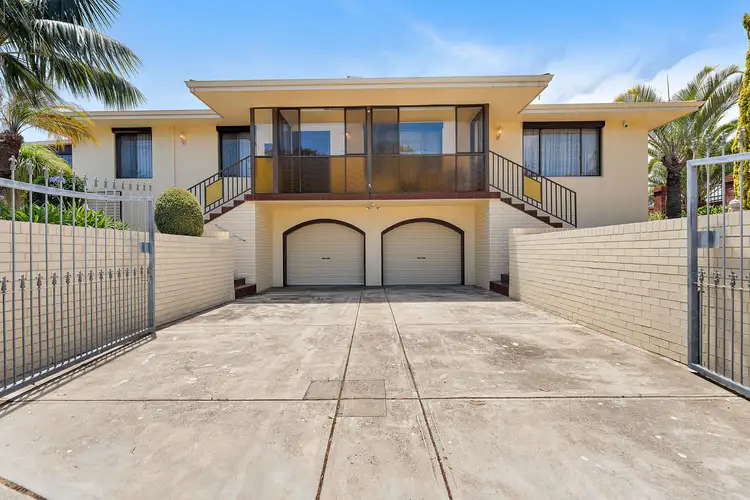 30 Angus Avenue