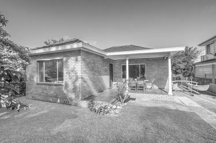 50 Girraween Avenue, Como NSW 2226