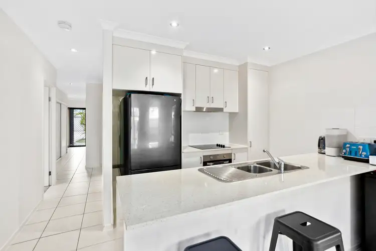 Fourth view of Homely townhouse listing, 8/12-16 Elphinstone Street, Berserker QLD 4701