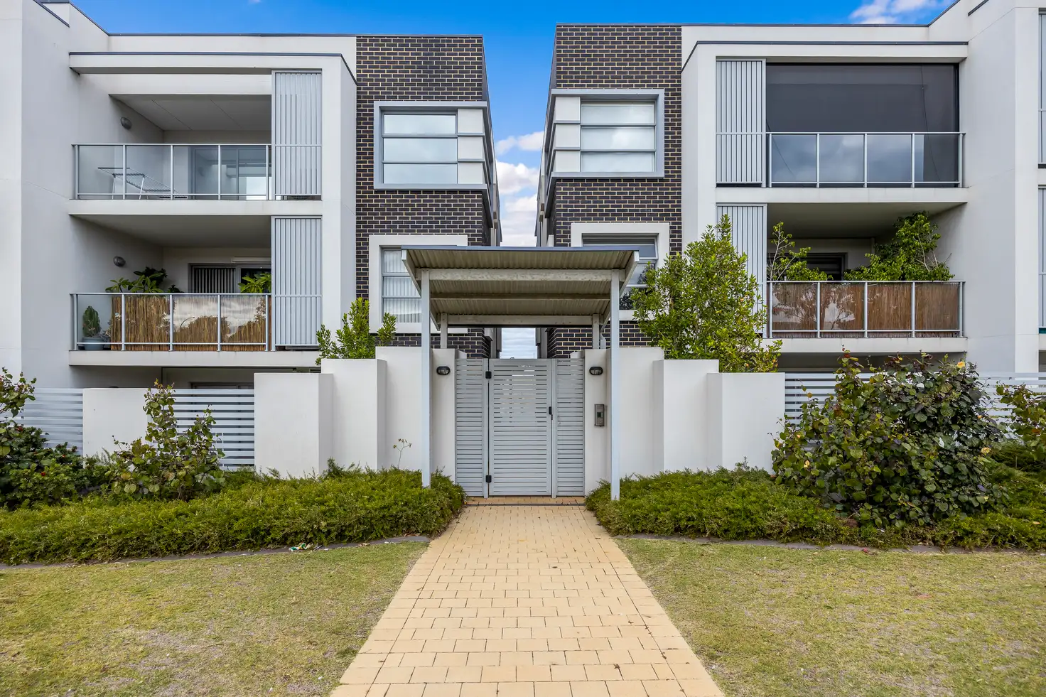 Main view of Homely apartment listing, 3/6 Barnong Lookout, Beeliar WA 6164