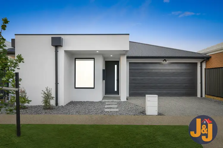 15 Calf Street, Donnybrook VIC 3064