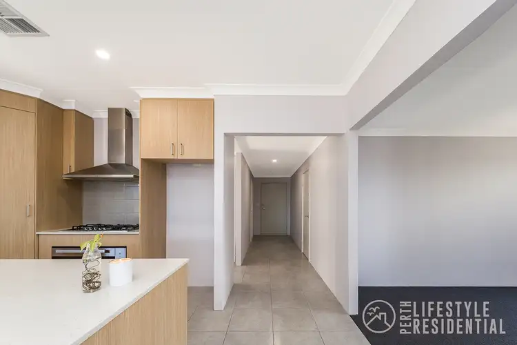 11 Aureolin Road, Eglinton WA 6034