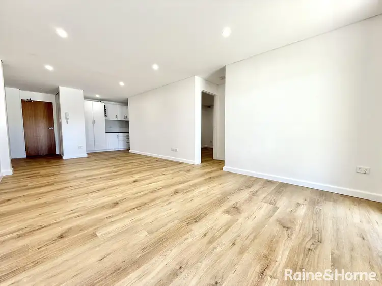 Second view of Homely apartment listing, 3/285 Gardeners Road, Eastlakes NSW 2018