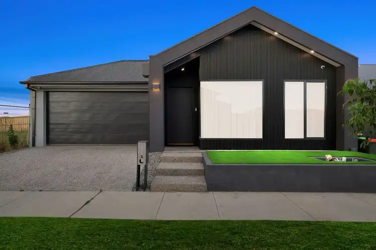 3 Eulinga Street, Mickleham VIC 3064