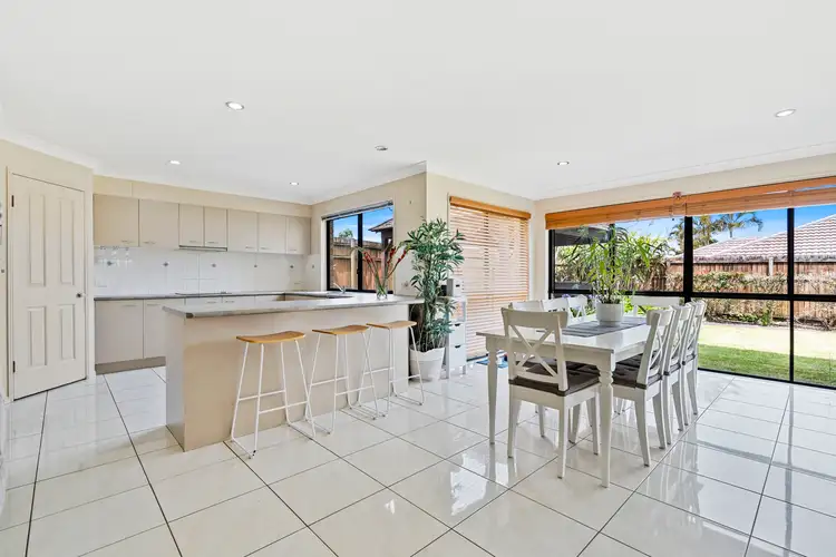 37 Gretchen Circuit, Thornlands QLD 4164