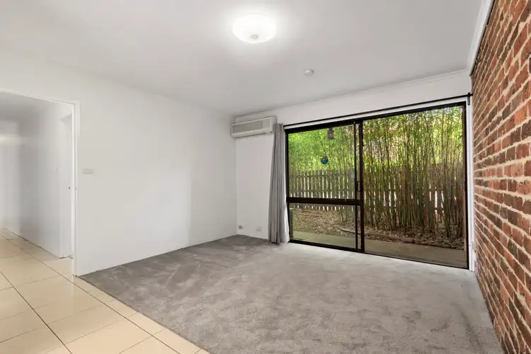 Fifth view of Homely apartment listing, 2/3 Avoca Place, Fisher ACT 2611