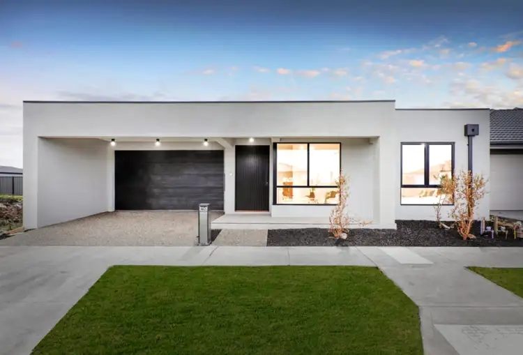 40 Mound Avenue, Donnybrook VIC 3064
