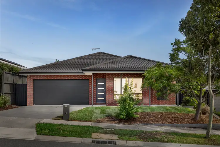 11 Angelas Way, Sunbury VIC 3429