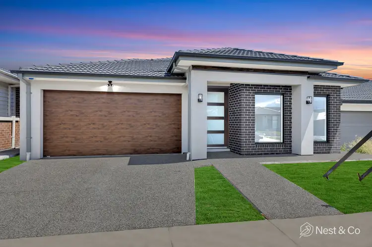 8 League Road, Donnybrook VIC 3064