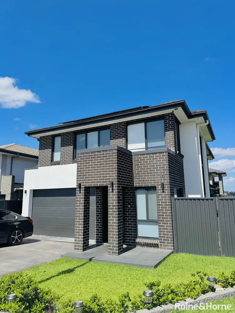 1 Crown Street