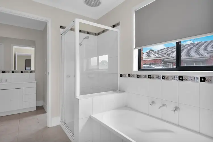 Fifth view of Homely house listing, 7 Natanya Drive, Pakenham VIC 3810