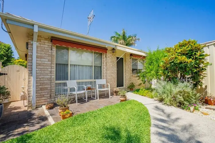 2/13 Richmond Close, Bateau Bay NSW 2261